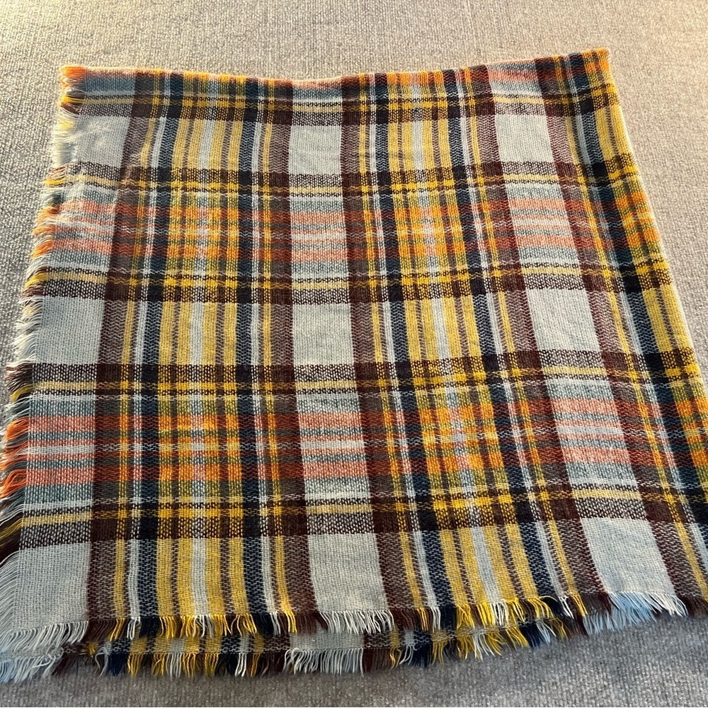 Plaid Scarf with Fringe